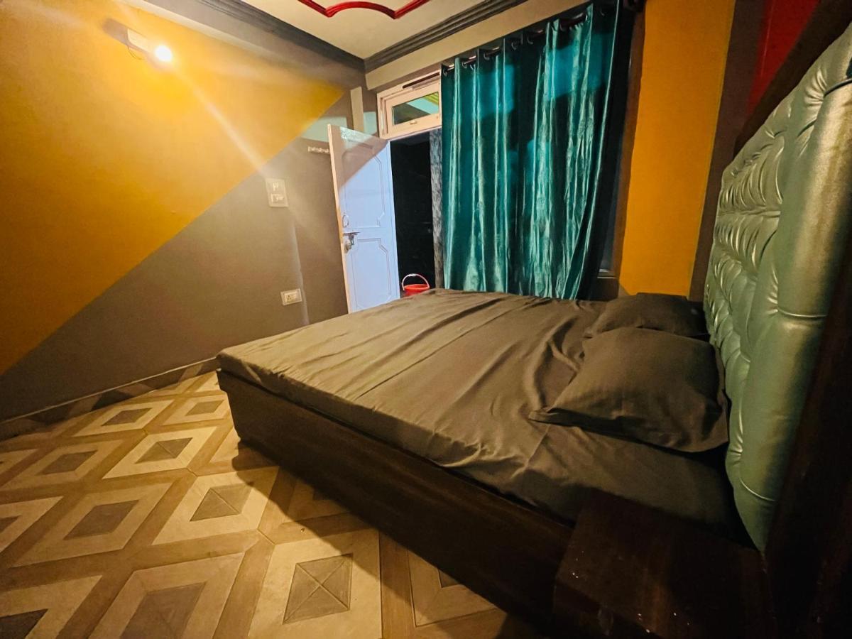 Shanti Cafe & Hostels Kasol Kültér fotó