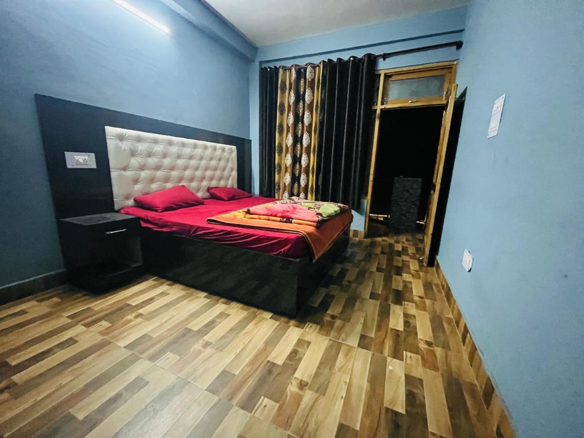 Shanti Cafe & Hostels Kasol Kültér fotó