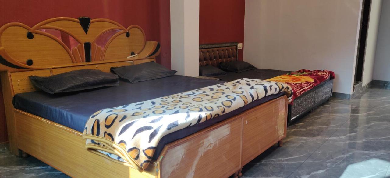 Shanti Cafe & Hostels Kasol Kültér fotó