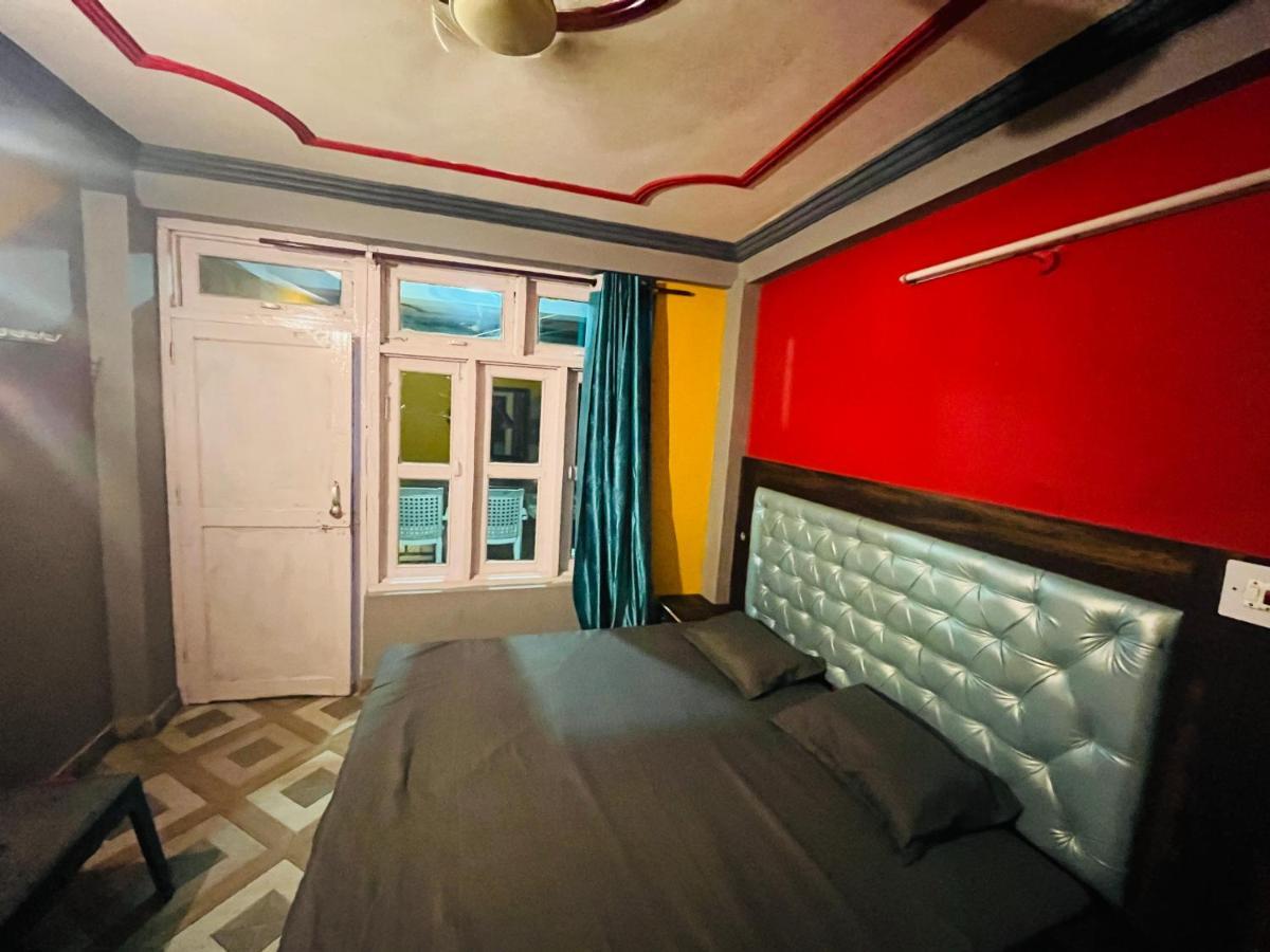 Shanti Cafe & Hostels Kasol Kültér fotó