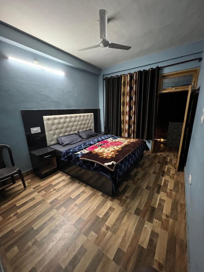 Shanti Cafe & Hostels Kasol Kültér fotó