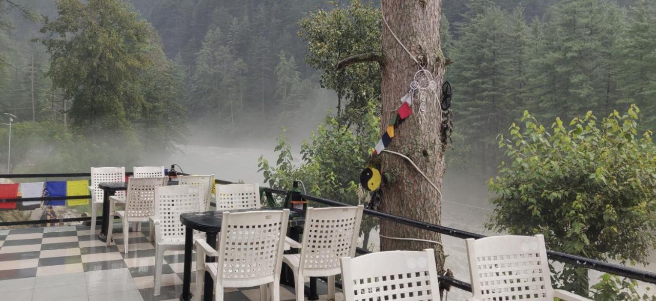 Shanti Cafe & Hostels Kasol Kültér fotó