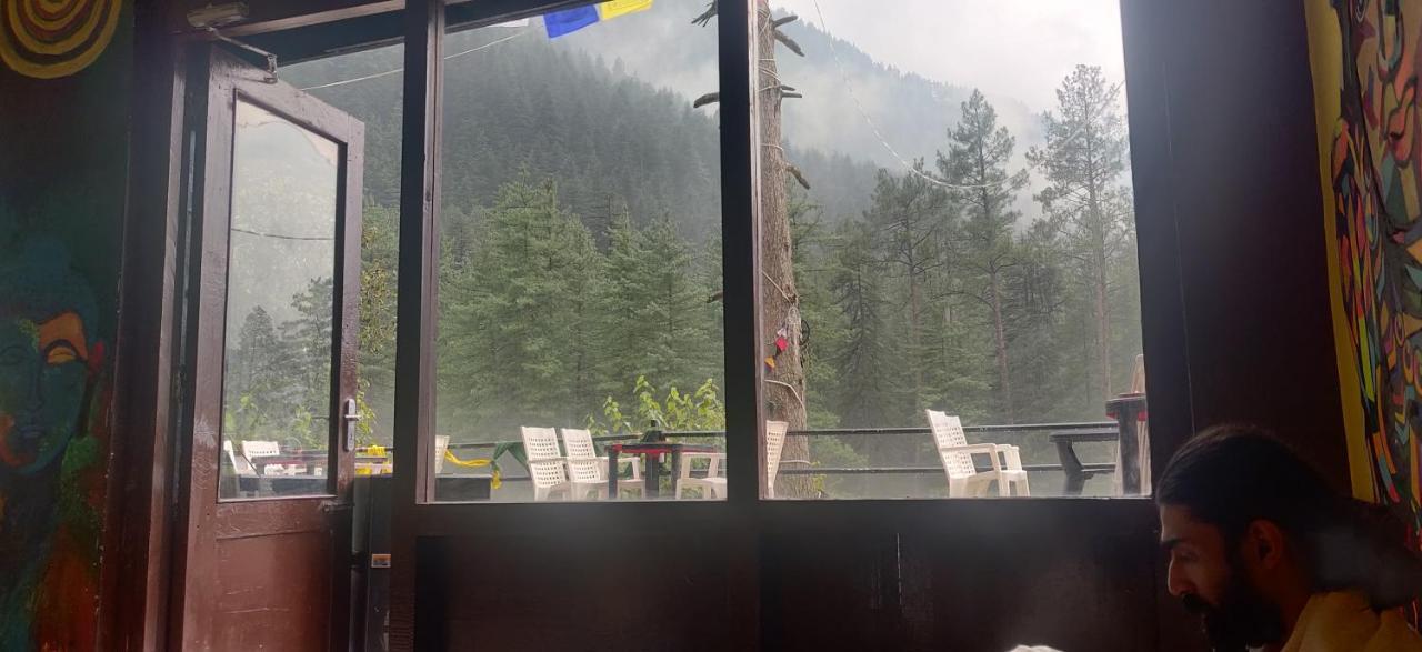 Shanti Cafe & Hostels Kasol Kültér fotó
